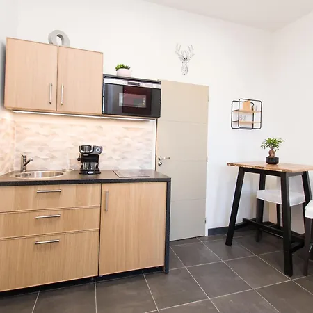 Tres Calme Equipe Au Centre Du Village # Minimum 2 Nuits * Rieumes